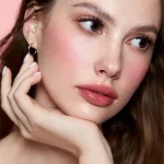 رژلب و گونه فضایی شیگلم